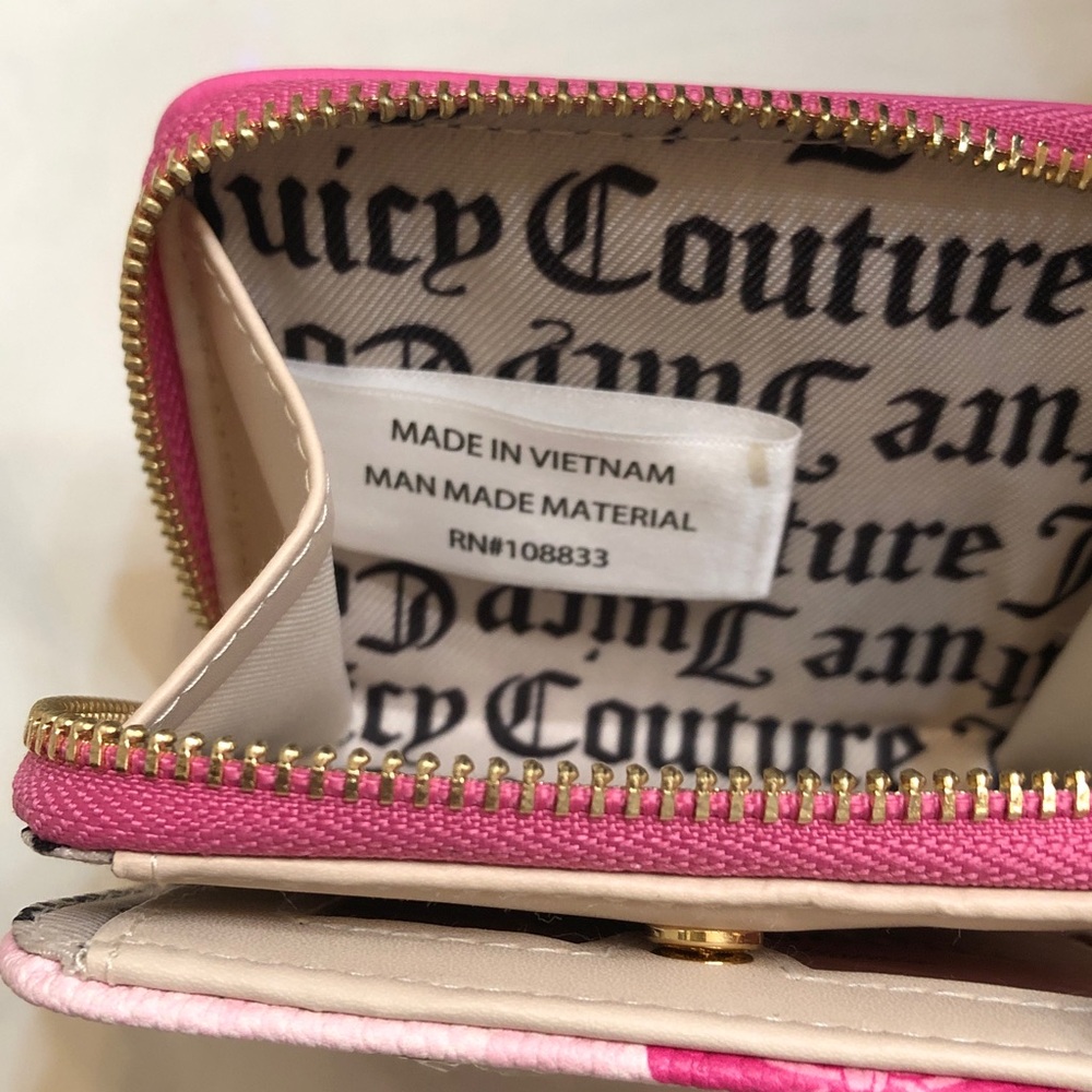 Juicy Couture Light Pink Love Potion Simply Sweet Small ZA Bifold Wallet NWT - Picture 13 of 16